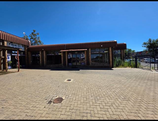 1,000M² WAREHOUSE FOR SALE IN HILTON